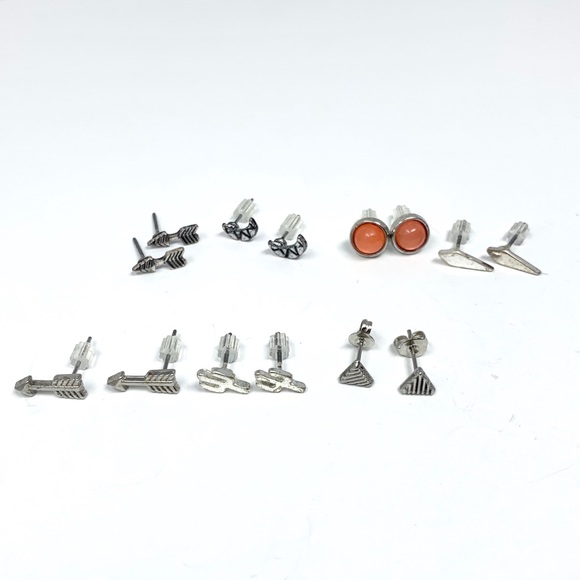 Jewelry - Mixed Lot of 7 Earring Pairs